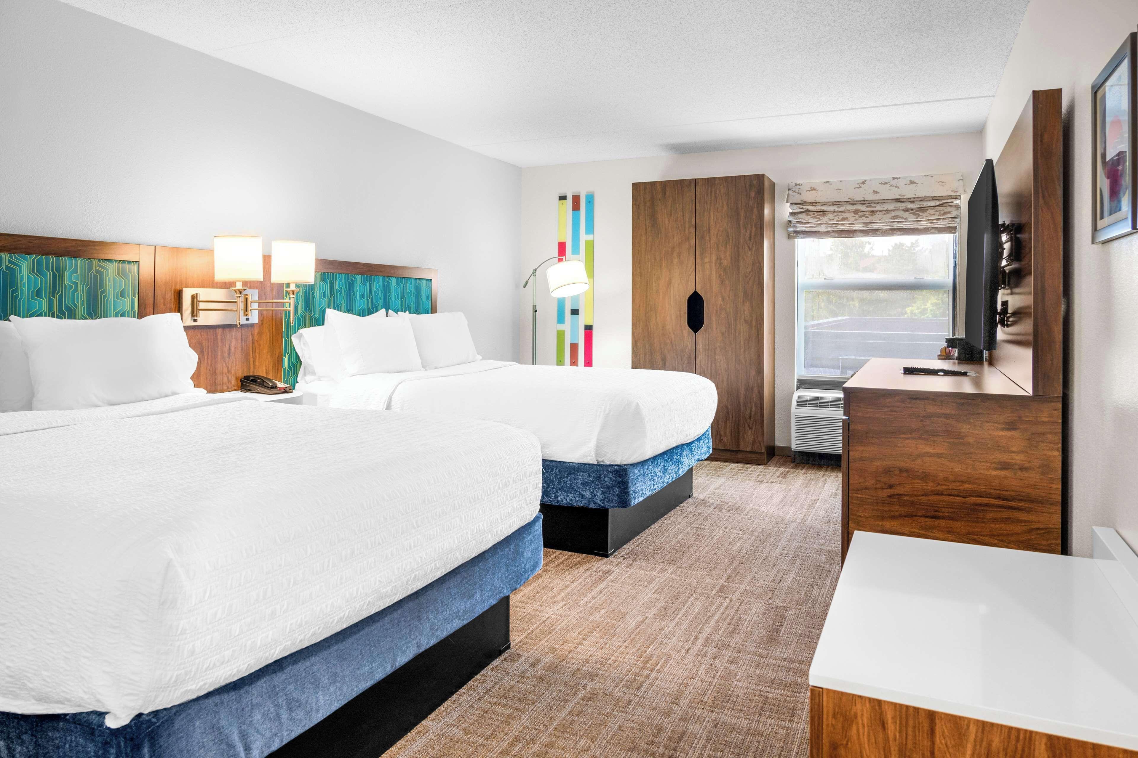 Room with Two Queen Beds - Non-Smoking